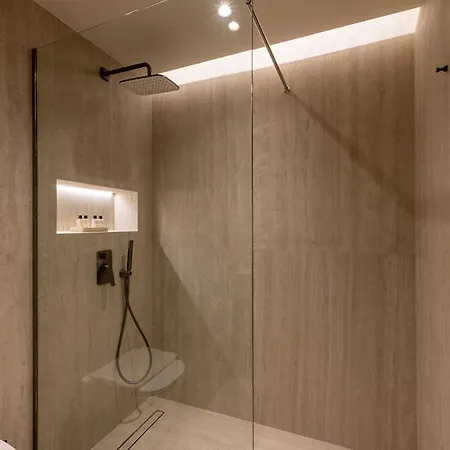 Lakonizein Luxury * Esparta