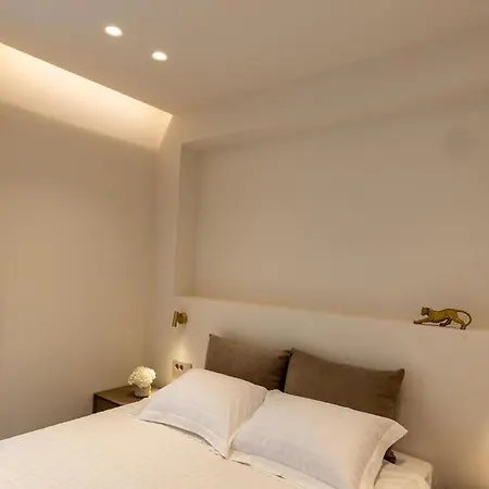 Lakonizein Luxury 스파르티