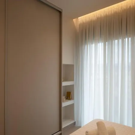 아파트 Lakonizein Luxury